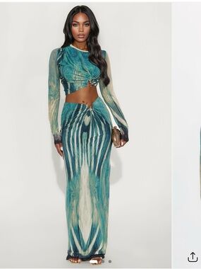 Fashion Nova Teal & Cream Tie-Dye Two-Piece Maxi set - crop top and maxi skirt.